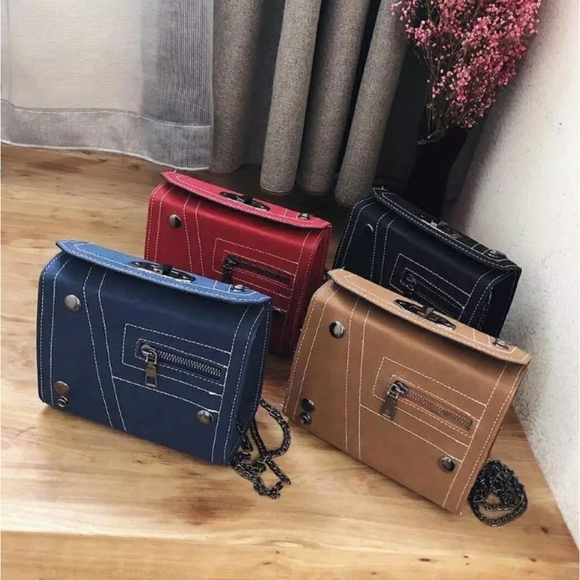 🧡IN STOCK 🧡Blue Square Flap Mini Handbag - Picture 3 of 8